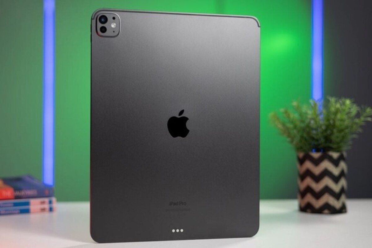 دو یوتیوبر روسی ویدیوی آنباکس آیپد پرو ۲۰۲۵ اپل را پیش از معرفی رسمی منتشر کردند و جزئیاتی از طراحی و امکانات آن فاش شد.