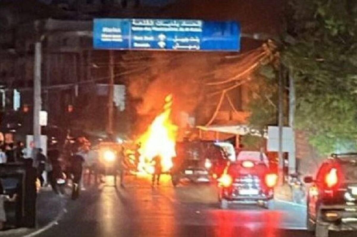 رژیم اشغالگر با نقض مجدد خاک لبنان، یک خودروی در حال حرکت در جنوب این کشور را هدف حمله پهپادی قرار داده است.