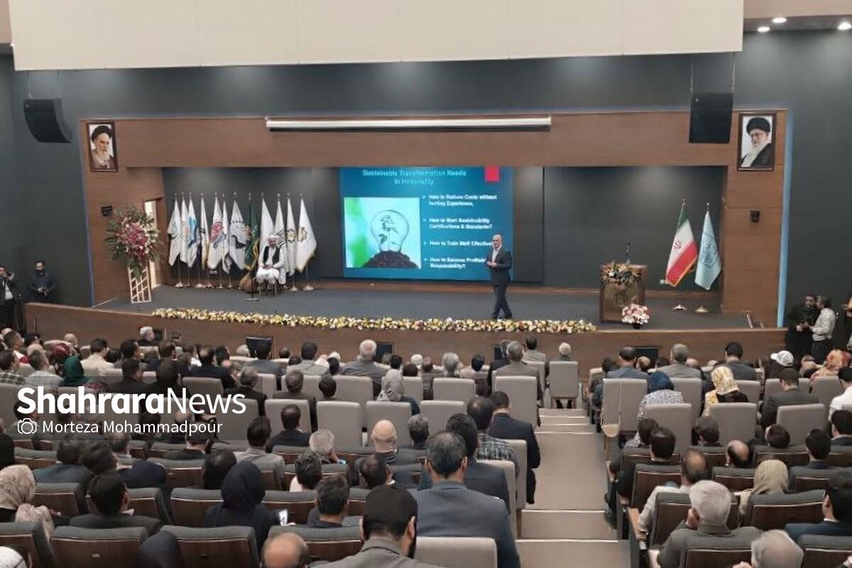 آیین نکوداشت فعالان و پیشکسوتان صنعت گردشگری در استان، عصر امروز با حضور مشاور وزیر میراث فرهنگی، صنایع‌دستی و گردشگری و جمعی از مسئولان استانی، مدیران شهری و فعالان تشکل‌های مردم‌نهاد برگزار شد.