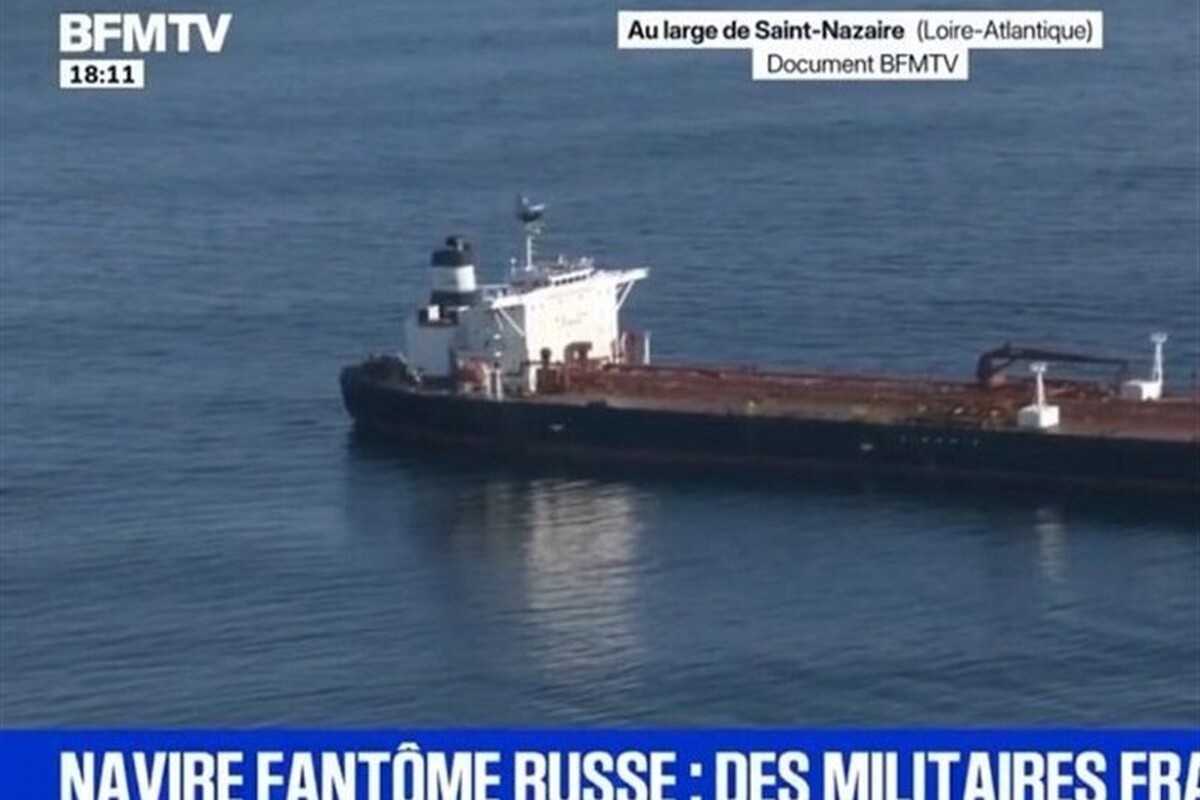 نیروی دریایی فرانسه، نفتکش روسیه را توقیف کرد + فیلم (۹ مهر ۱۴۰۴)