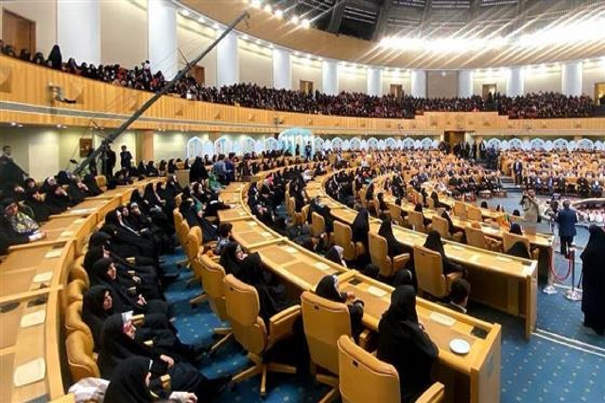 رقابت بانوان متسابق چهل و هشتمین دوره مسابقه‌های سراسری قرآن آغاز شد