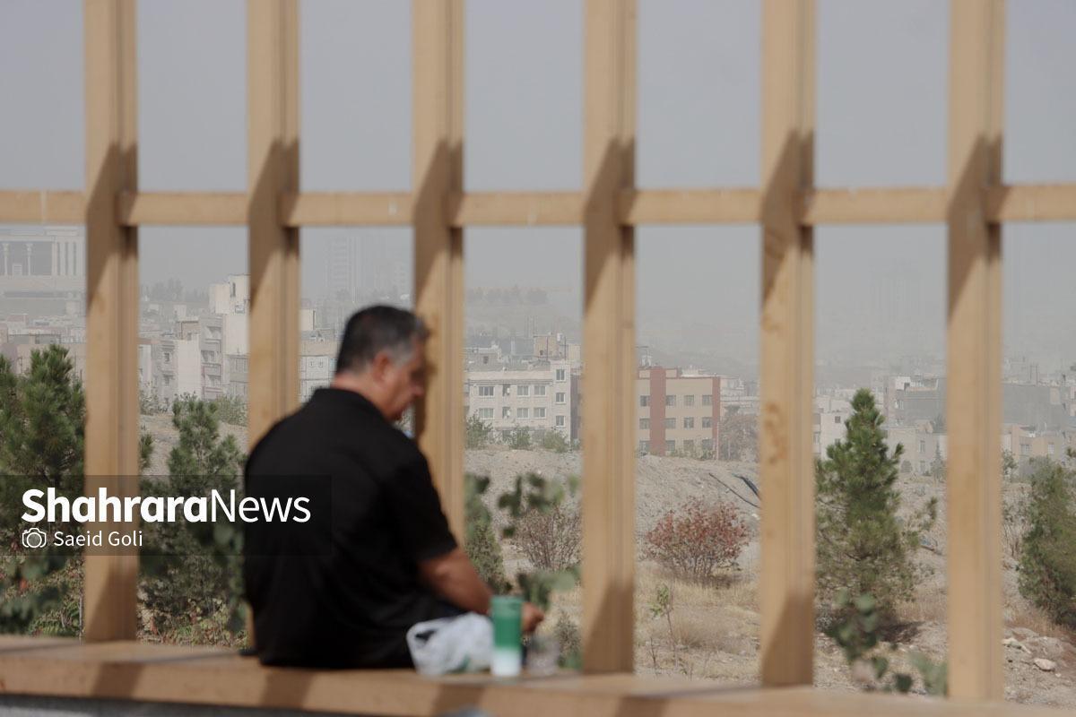 آلودگی هوای مشهد، امروز (۱۰ آبان ۱۴۰۴) با کاهش نسبی همراه بوده، اما همچنان در مرز هشدار قرار دارد.