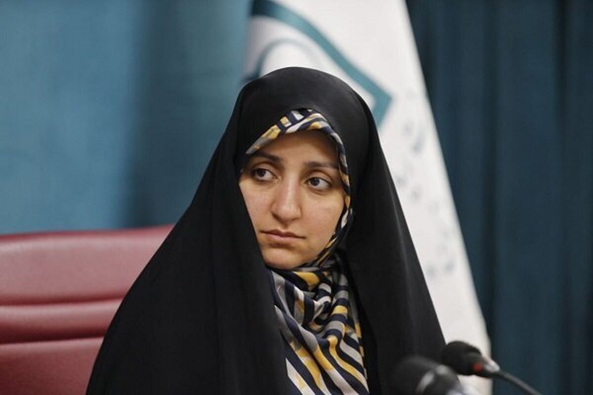 معاون رئیس جمهور در امور زنان و خانواده در جمع دختران عشایری سراسر کشور بر لزوم ارتقای کیفیت مدارس عشایری تاکید کرد.