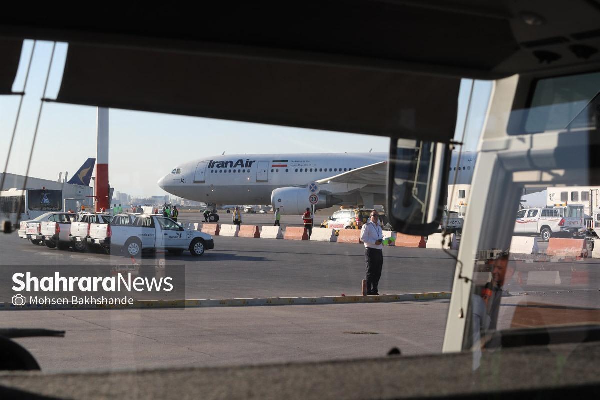 در پی انتشار خبر «استقبال از مسافران با در‌های بسته» در فرودگاه بین‌المللی شهید هاشمی‌نژاد مشهد، روابط‌عمومی فرودگاه‌های استان خراسان‌رضوی با تکذیب ادعای معطلی ده‌دقیقه‌ای اعلام کرد: بررسی تصاویر دوربین‌های مداربسته نشان می‌دهد وقفه ایجادشده کمتر از سه دقیقه بوده و ناشی از اختلال موقت در سیستم اتوماتیک در ورودی سالن پرواز‌های بین‌المللی بوده است.