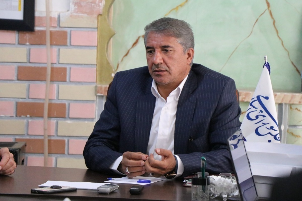 عضو کمیسیون اقتصادی مجلس شورای اسلامی گفت: ما به شکل مستقیم با مردم در ارتباط هستیم و مشکلات مردم مشخص است. سال‌هاست که مشکل مردم به مباحث اقتصادی و معیشتی باز می‌گردد. ما اگر بتوانیم دست به دست هم دهیم، می‌توانیم مشکلات را حل کنیم.