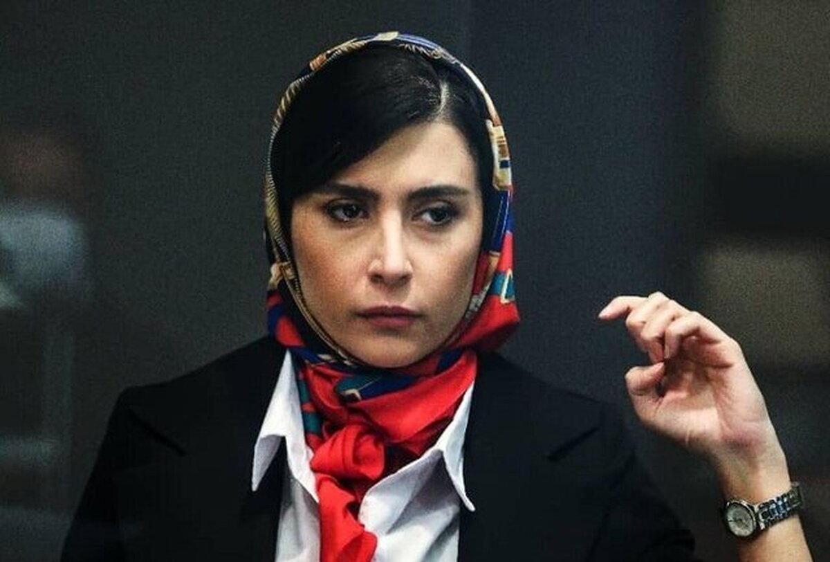 مازیار سیدی، کارگردان تئاتر که در نمایش «روی موج یکشنبه‌ها» با مژده دایی همکاری داشته است، این خبر را تایید کرد.