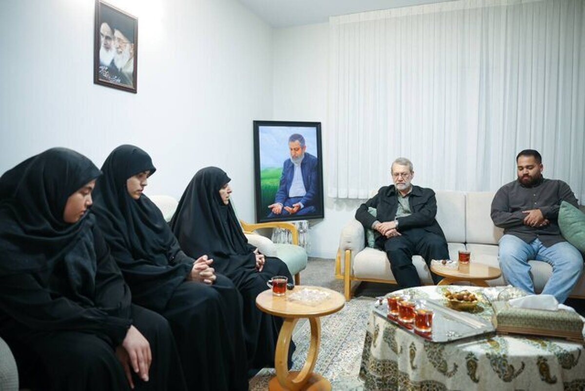 دبیر شورای عالی امنیت ملی با خانواده شهید سرلشگر سعید ایزدی (حاج رمضان) دیدار کرد.