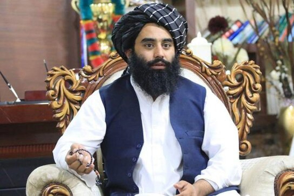 رئیس سازمان‌های منطقه‌ای وزارت خارجه افغانستان درباره گلایه‌های مقامات ایران به دلیل تضمین ندادن درباره مدیریت مرز‌ها و جلوگیری از خروج غیرقانونی اتباع این کشور به سمت ایران، عنوان کرد: بار‌ها از طریق وزارت خارجه به جمهوری اسلامی ایران تضمین داده‌ایم که با صادر شدن فرمان رهبر امارت اسلامی افغانستان، امارت اسلامی از قاچاق انسان و از ورود غیرقانونی جلوگیری می‌کند و این یک تضمین بسیار قوی برای جمهوری اسلامی ایران است.