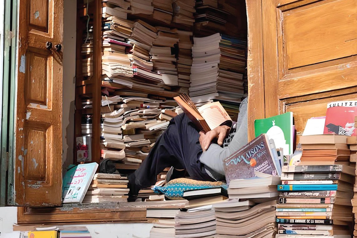 عوامل بسیاری در تعیین علاقه مندی‌های کتاب خوانان دخیل‌اند؛ از تبلیغات و معرفی بلاگر‌های حوزه کتاب گرفته تا برنامه‌های گفت وگومحور، فیلم‌ها و سریال‌های اقتباسی. اما آنچه اهمیت دارد، رساندن این علاقه مندی‌ها به سطحی از مطالعه است.