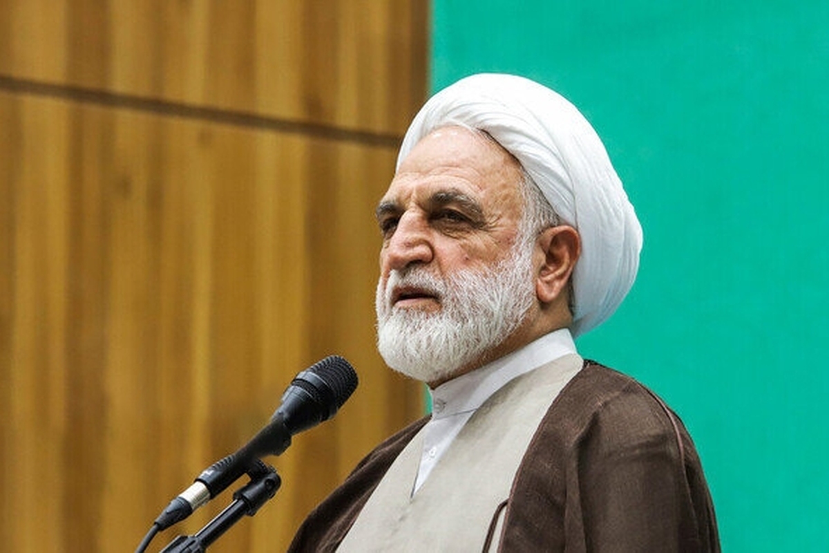 رئیس قوه قضاییه با اشاره به انحلال بانک آینده گفت: از بانک مرکزی می‌خواهیم در موارد احتمالی مشابه و اینچنینی نگذارد کار به این مراحل سخت و پرهزینه و نیازمند جراحی بکشد.