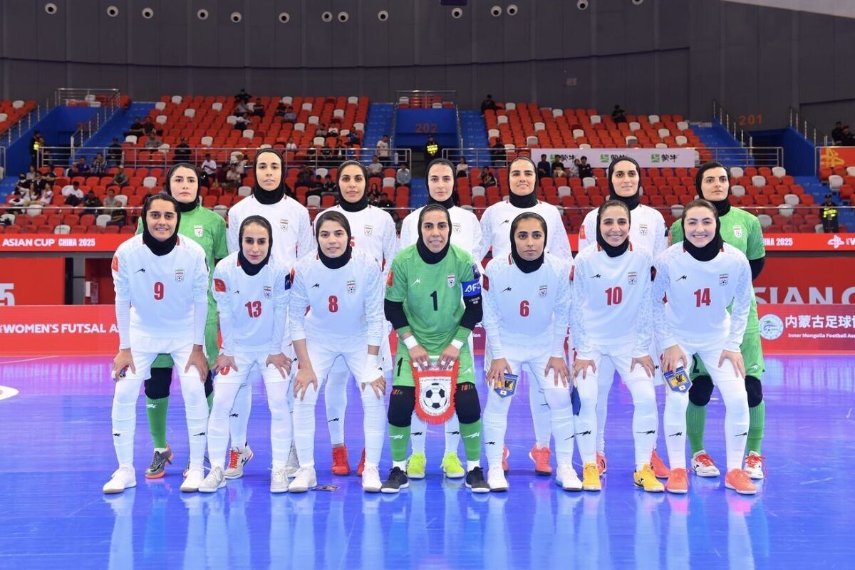 سرمربی تیم فوتسال بانوان ایران در رابطه با بازی‌های تدارکاتی این تیم ملی گفت: نخستین بازی در تاریخ ۲۵ اردیبهشت مقابل تیم لهستان و دومین دیدار برابر تیم نیوزیلند برگزار خواهد شد.