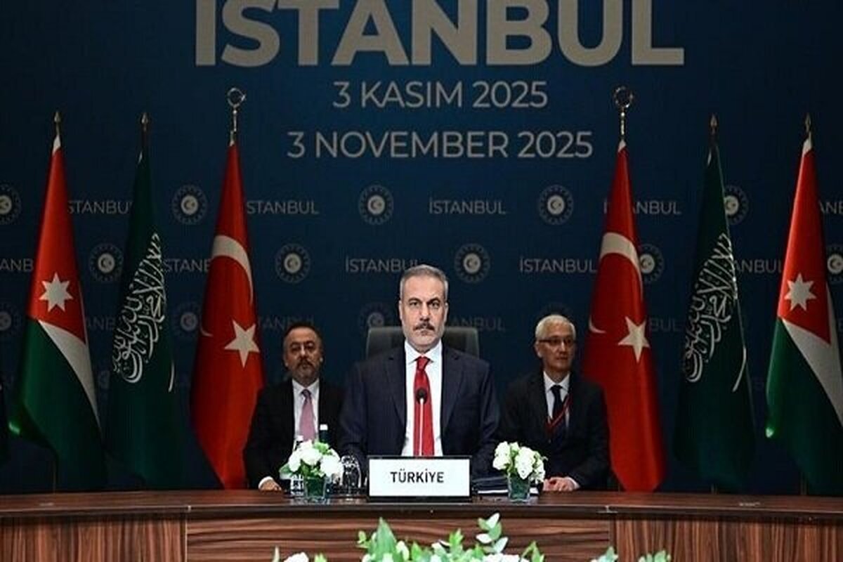 نشست غزه به میزبانی وزیر امور خارجه ترکیه در استانبول آغاز شد.