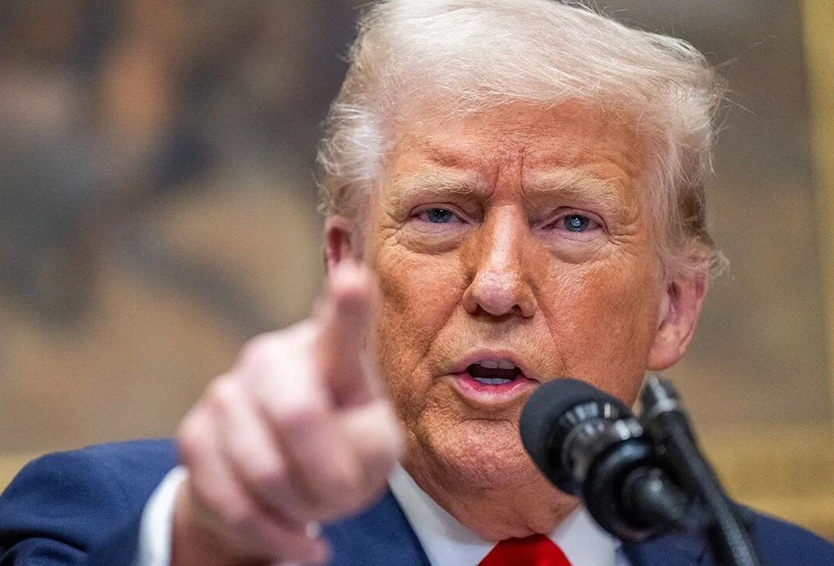 پایگاه خبری- تحلیلی «آکسیوس» در گزارشی نوشت که مدل آمریکایی تعطیلی دولت، چالشی در ساختار حکمرانی ایالات متحده است و به همین دلیل «دونالد ترامپ» تلاش دارد تا قانون ۱۵۰ ساله «کسری بودجه» را دور بزند.