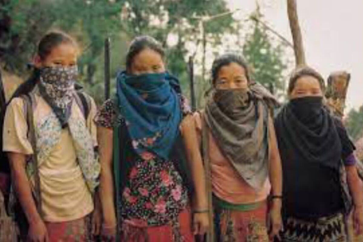 در کشوری که سال‌ها درگیر جنگ داخلی و نابرابری‌های قومی بود، زنان نپالی آموختند چگونه در میانه‌ی ویرانی، سازندگی را رقم بزنند.