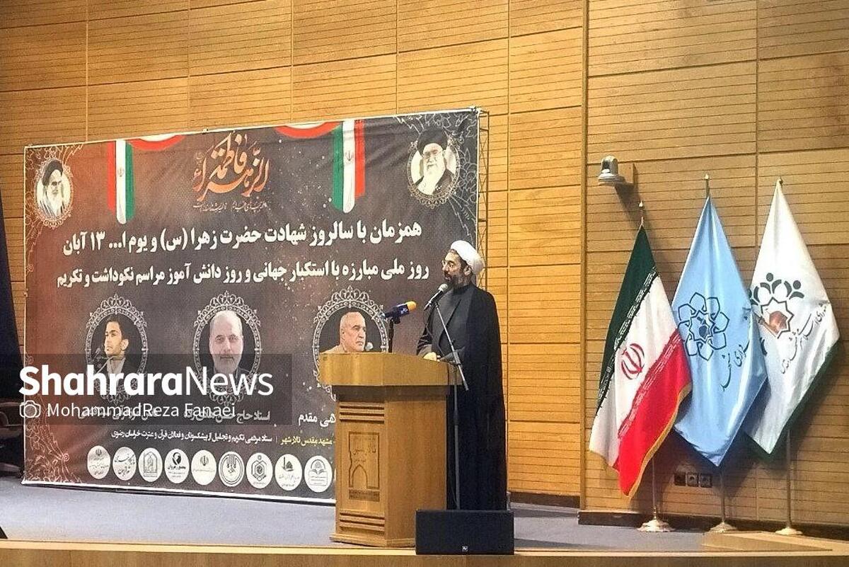 رئیس نهاد نمایندگی مقام معظم رهبری در دانشگاه‌ها در بیان خاطره‌ای از دوران نوجوانی در محفل قرآنی گفت: یکی از دوستانمان که نوجوانی یتیم بود، پس از تلاوت سوره «نحل» نذر کرد به حج برود و خداوند همان آرزو را پیش از شهادتش برآورده کرد.