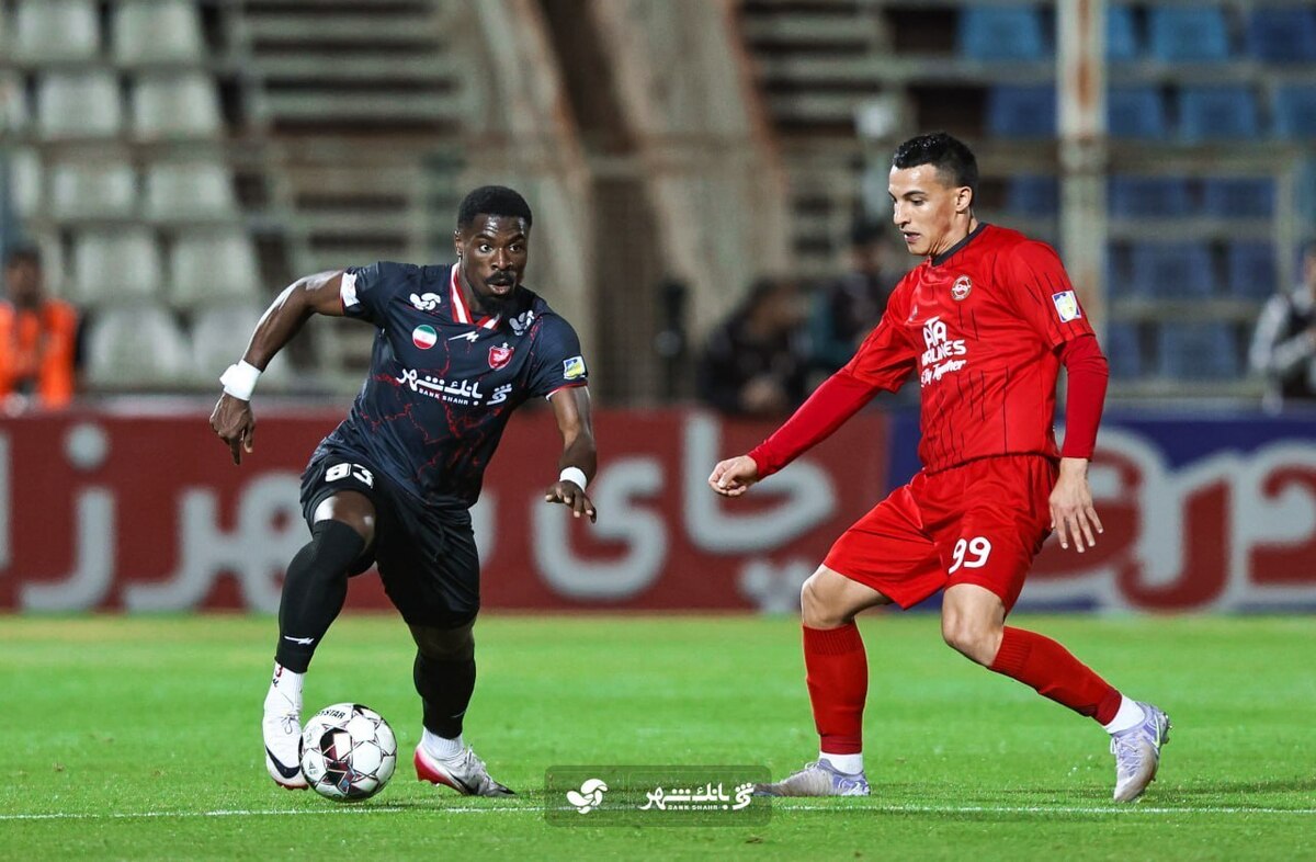 سازمان لیگ فوتبال ایران اعلام کرد بازی تراکتور - پرسپولیس در جام حذفی در زمان مقرر خود برگزار خواهد شد.