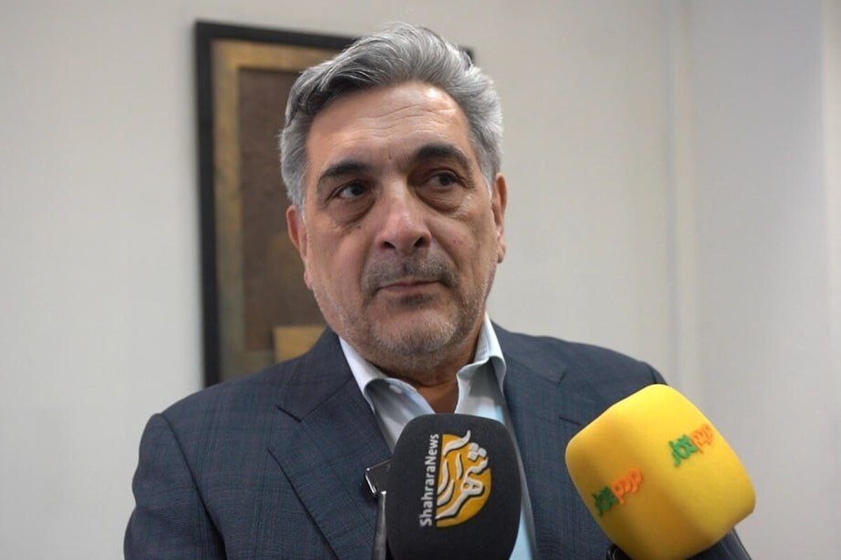 شهردار سابق تهران گفت: باید تلاش کنیم هزینه‌های جاری اداره امور شهر کاهش پیدا کند تا شهری پایدار داشته باشیم.