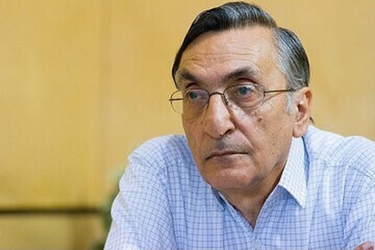 کامران فانی، کتاب‌شناس و فرهنگ‌پژوه برجسته، در بیمارستان بستری شده و تحت مراقبت تیم پزشکی قرار دارد.