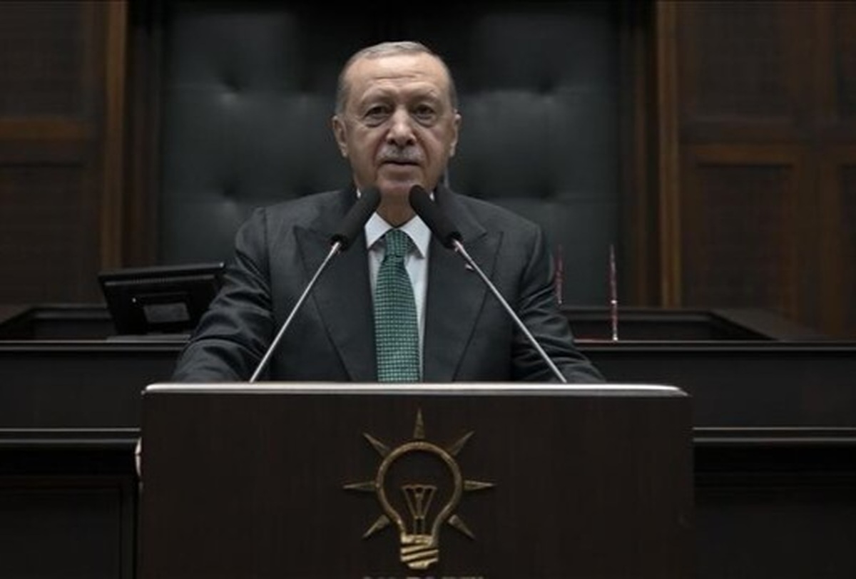 رئیس جمهور ترکیه با بیان اینکه دفاع از کشورش تحت هر شرایطی خط قرمز ائتلاف حاکم به حساب می‌آید، اعلام کرد که آنکارا چشم طمعی به اراضی هیچ کشوری نداریم.