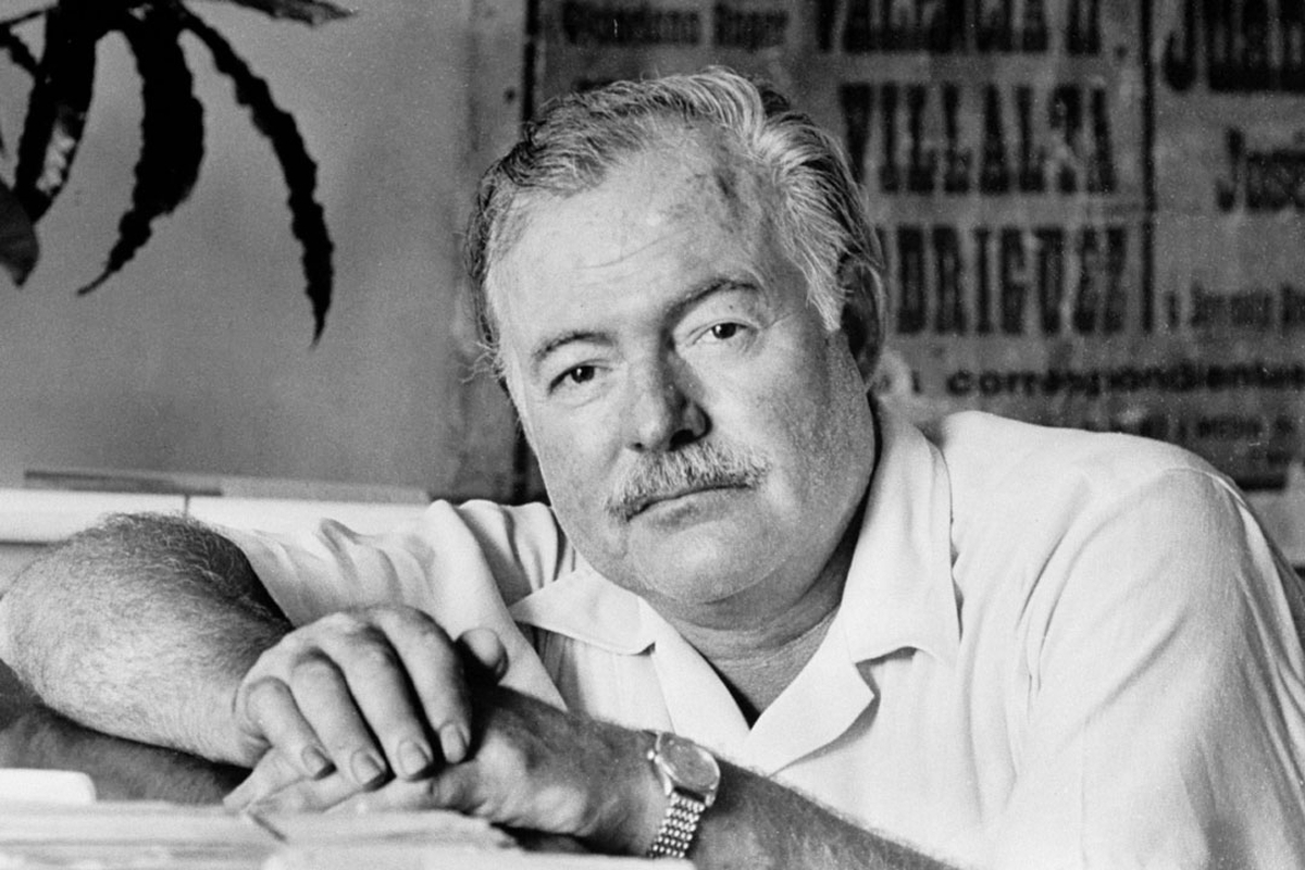 فیلمی با عنوان «پرونده‌های همینگوی» قرار است زوایای کمتر دیده‌شده از زندگی نویسندۀ برنده نوبل، از افسردگی تا پارانویای نظارتی، را روایت کند.