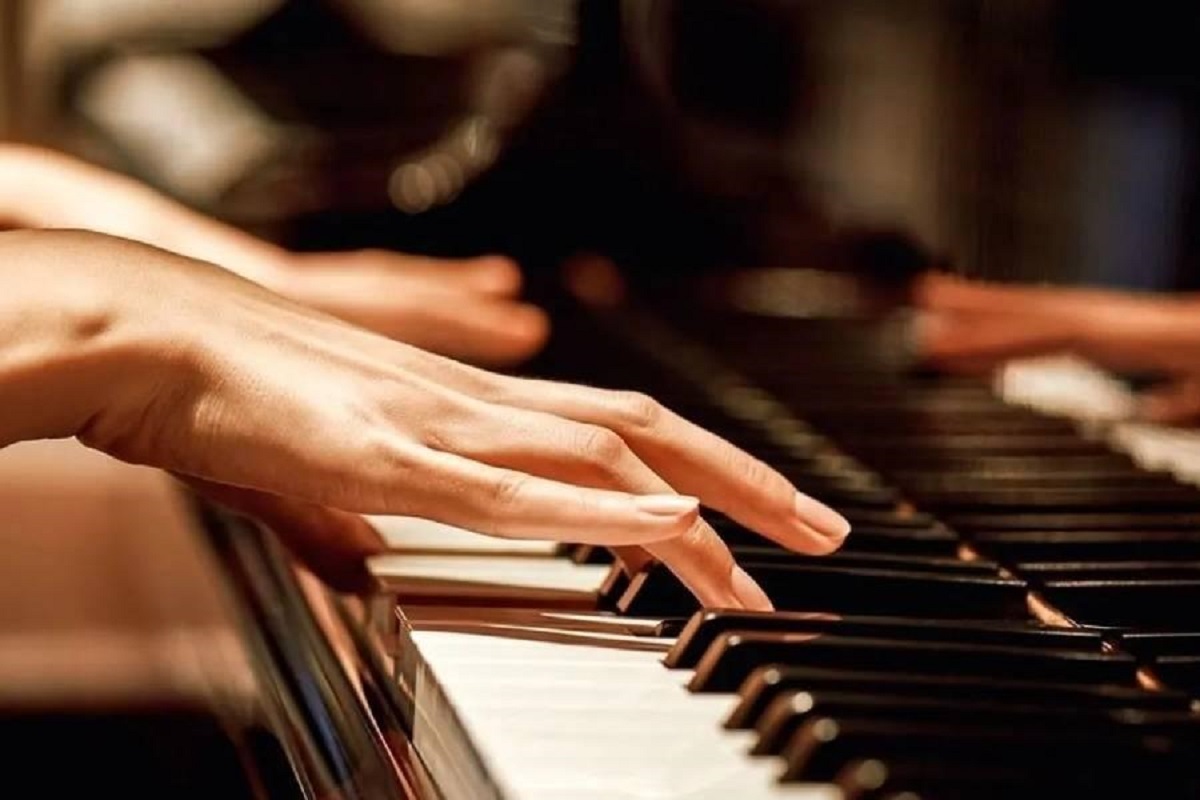 آلبوم «هفت آسمان» به آهنگ‌سازی هومن دهلوی طی روزهای گذشته در دسترس مخاطبان موسیقی کلاسیک ایرانی قرار گرفت.