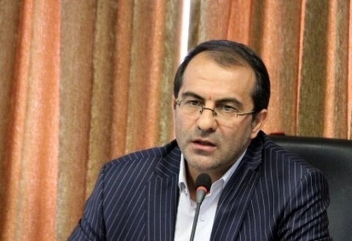 معاون رئیس‌جمهور و رئیس سازمان امور اداری و استخدامی کشور، با بیان اینکه طرح فوریت‌های اداری از اقدامات مهم دولت است، گفت: در این طرح، نظام اداری بر اساس نگاه مردم، اصلاح می‌شود و اکنون به صورت آزمایشی، آغاز شده است.