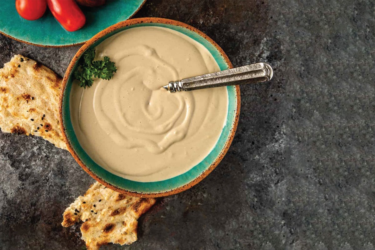 شاید جالب باشد بدانید، ارده یکی از غذا‌های سنتی و خوشمزه ایرانی است که از دوران هخامنشی تا امروز جایگاه ویژه‌ای در فرهنگ و تاریخ آشپزی این سرزمین داشته است.