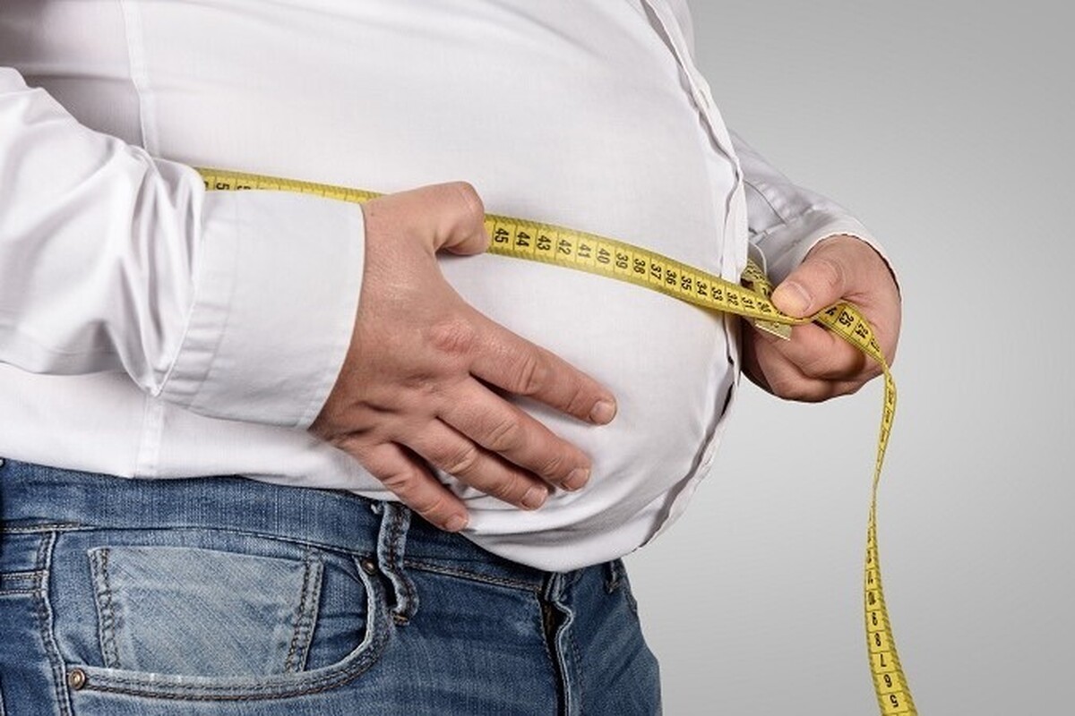 کوچک کردن شکم و از بین بردن چربی‌های اضافی برای سلامت مفید است. این امر در یک هفته و یک ماه اتفاق نمی‌افتد بلکه باید رژیم، برنامه ریزی غذایی مناسب و ورزش را انجام دهید که به فرم و وزن ایده آل برسید.