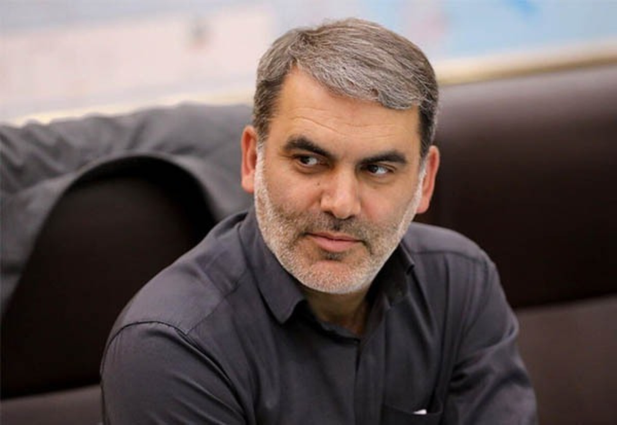 عضو کمیسیون برنامه و بودجه مجلس گفت: متاسفانه کسی جرات تصمیم گیری ندارد که نمونه آن درباره بنزین و نان و ارز است؛ حال اینکه باید یک بار برای همیشه تصمیم گرفته و پرونده این موارد را ببندیم.