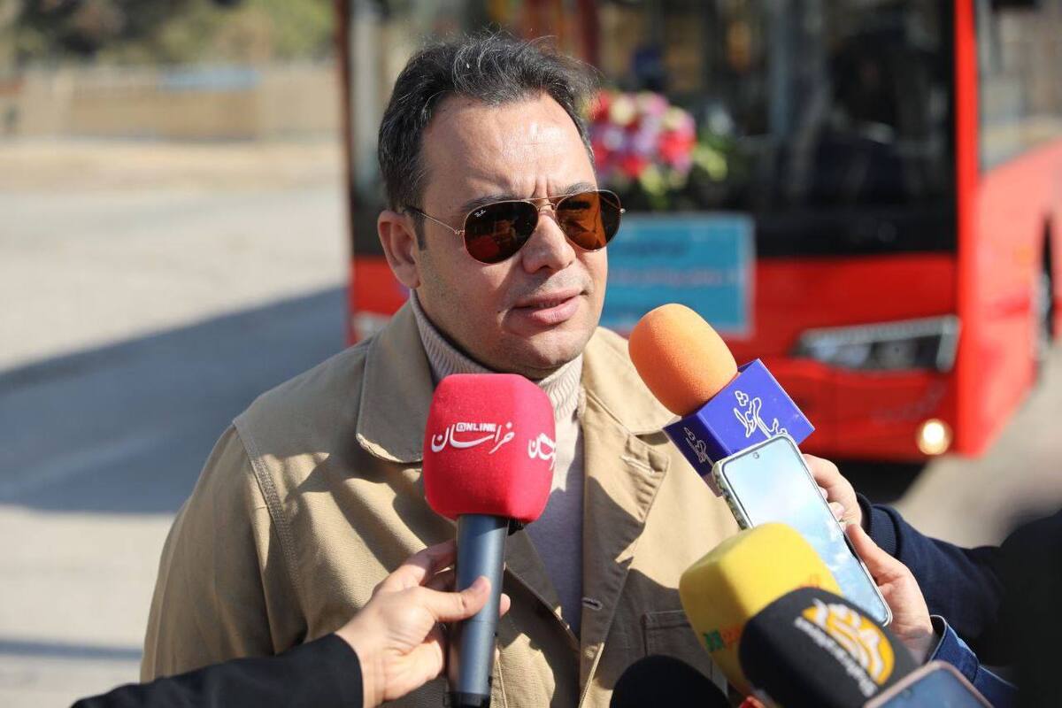 رئیس کمیسیون عمران، حمل‌ونقل و ترافیک شورای اسلامی شهر مشهدمقدس گفت: حدود ۱۵۰ تا ۲۰۰ دستگاه اتوبوس دیگر نیز تا پایان سال وارد چرخه خدمت‌رسانی خواهد شد.