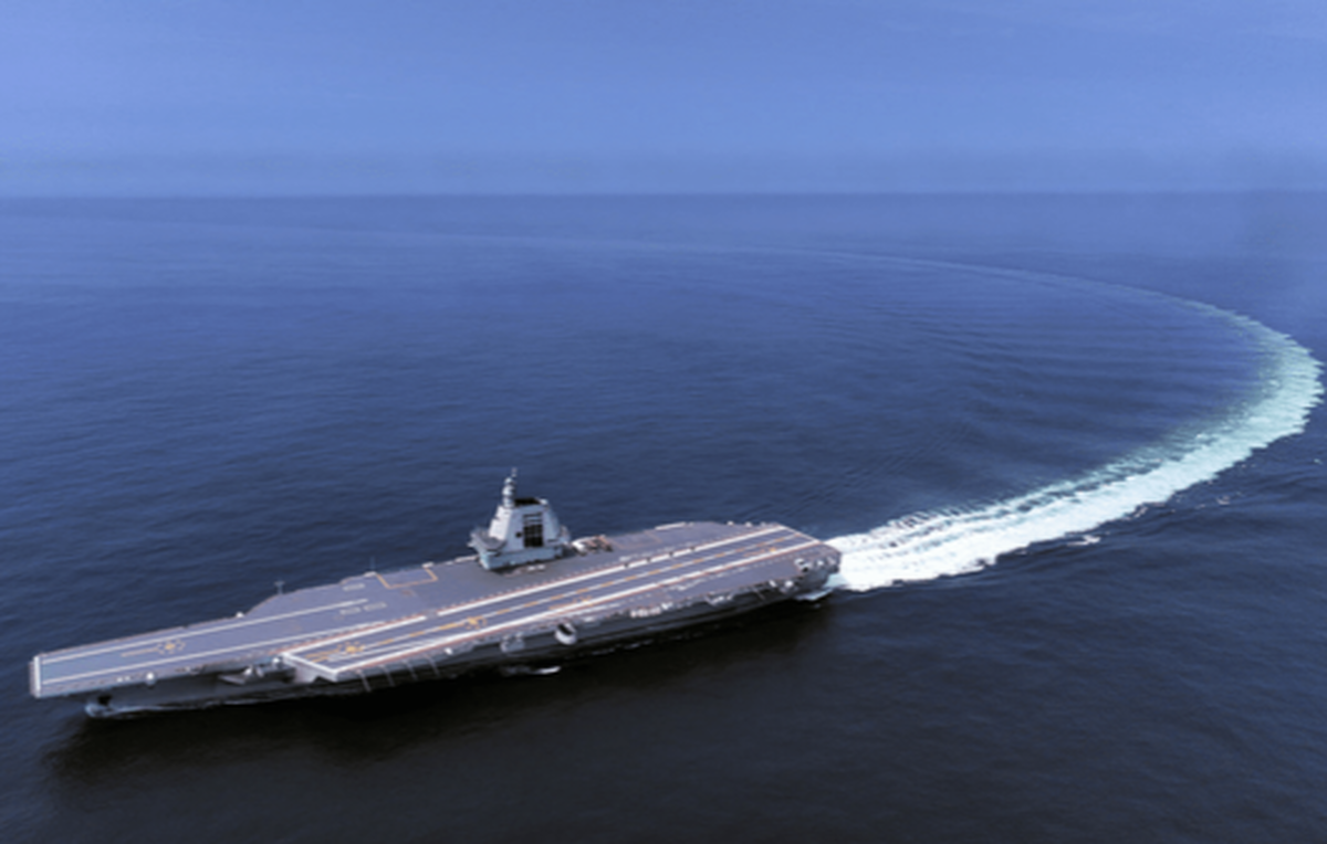 چین سومین ناو هواپیمابر خود را به آب انداخت (۱۶ آبان ۱۴۰۴)