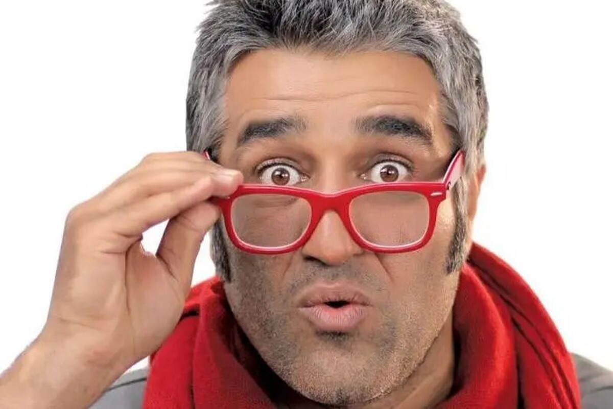 خانواده این بازیگر اعلام کردند که پس از سفر او، ممنوعیت خروج از کشور برای وی اعمال شده است.