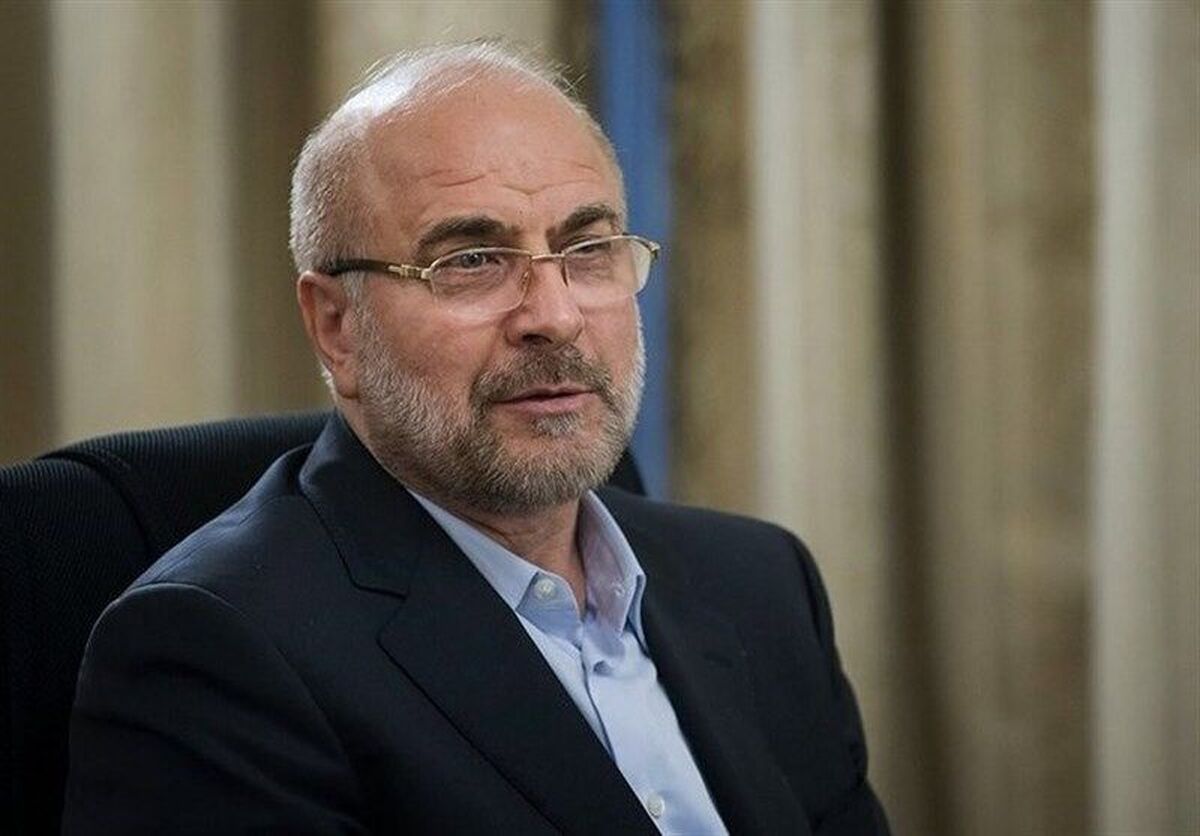 محمدباقر قالیباف رئیس مجلس شورای اسلامی در تشریح دستاورد‌های سفر سه روزه خود به پاکستان، گفت: اگر بازارچه‌های مرزی توسعه یابند و تجارت با پاکستان رونق بگیرد به طور قطع بخش عمده‌ای از ناامنی‌ها و چالش‌های مرزی دو کشور از بین خواهد رفت چراکه وقتی مرز‌ها محل فعالیت اقتصادی قانونی و پرحجم باشند، مطمئنا قاچاق کالا و مواد مخدر و همچنین ناامنی‌ها به حداقل می‌رسند.