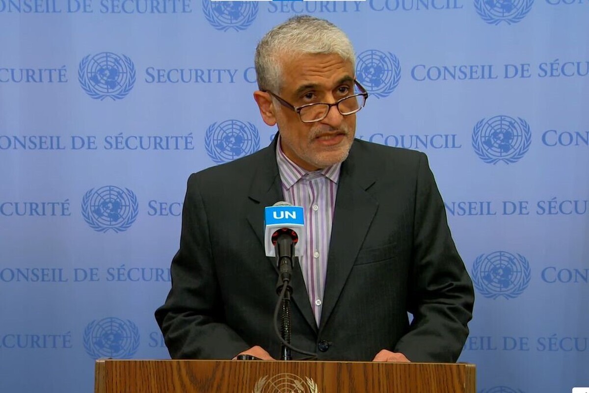 سفیر و نماینده دائم ایران در سازمان ملل در پی اعتراف دونالد ترامپ رئیس جمهور آمریکا درباره نقش خود در تجاوز اسرائیل به ایران، در نامه‌ای به دبیرکل سازمان ملل و رئیس شورای امنیت گفت که این اعتراف جنایتکارانه از سوی عالی‌ترین مقام ایالات متحده دلیلی روشن، دارای آثار حقوقی بین‌المللی و انکارناپذیر در اثبات مسئولیت و تقصیر بین‌المللی آمریکا نسبت به این اعمال تجاوزکارانه به‌شمار می‌رود.