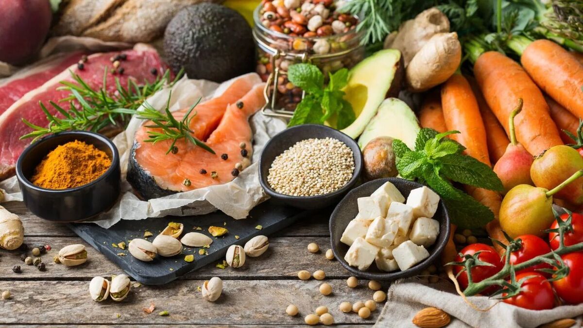 اگر در معرض دیابت قرار دارید و می‌خواهید قند خونتان کاهش یابد نوع تغذیه تان را اصلاح کنید و به مواد غذایی کاهنده قند خون روی بیاورید که بهترین شیوه است.