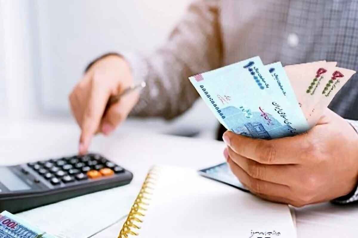 رئیس سازمان امور مالیاتی کشور گفت: درحال حاضر برخی اصناف و مشاغل از مالیات بر ارزش افزوده معاف هستند که براساس آیین‌نامه جدید، همه این معافیت‌ها از ابتدای دی‌ماه ۱۴۰۴ حذف خواهد شد تا اصناف به‌صورت یکپارچه و سراسری مشمول قانون مالیات‌های مستقیم باشند.