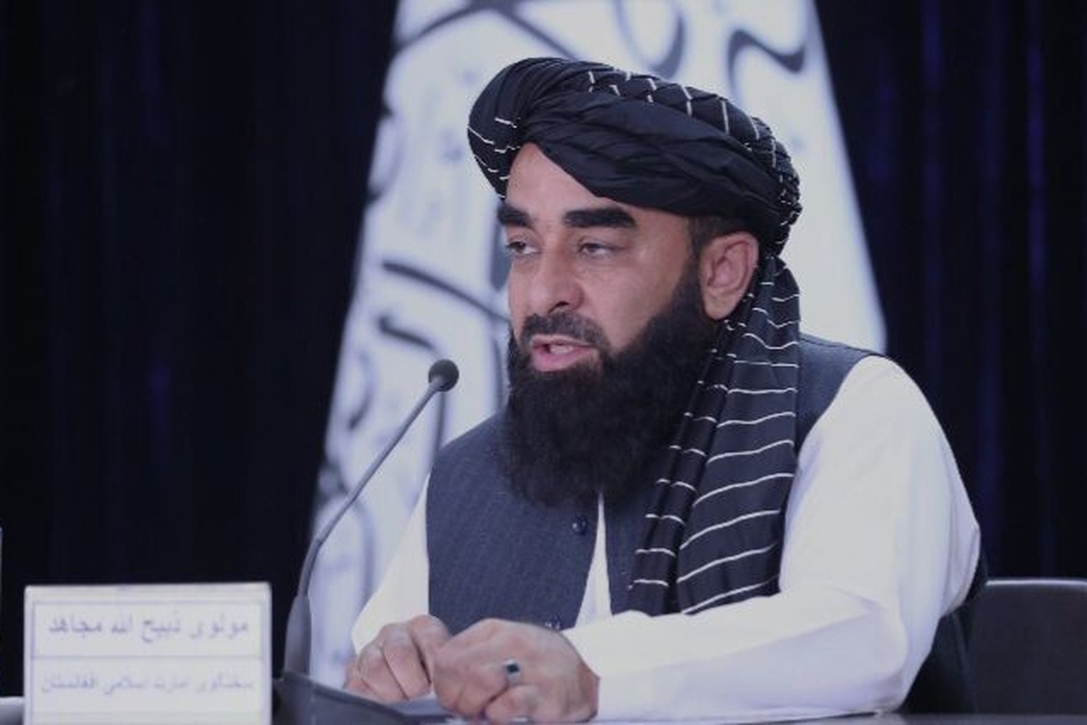 ذبیح‌الله مجاهد، سخنگوی طالبان می‌گوید که برخی افراد خاص در اداره اطلاعات و ارتش پاکستان نمی‌خواهند، حکومت مرکزی قوی، امنیت، ثبات و پیشرفت در افغانستان تحقق یابد.