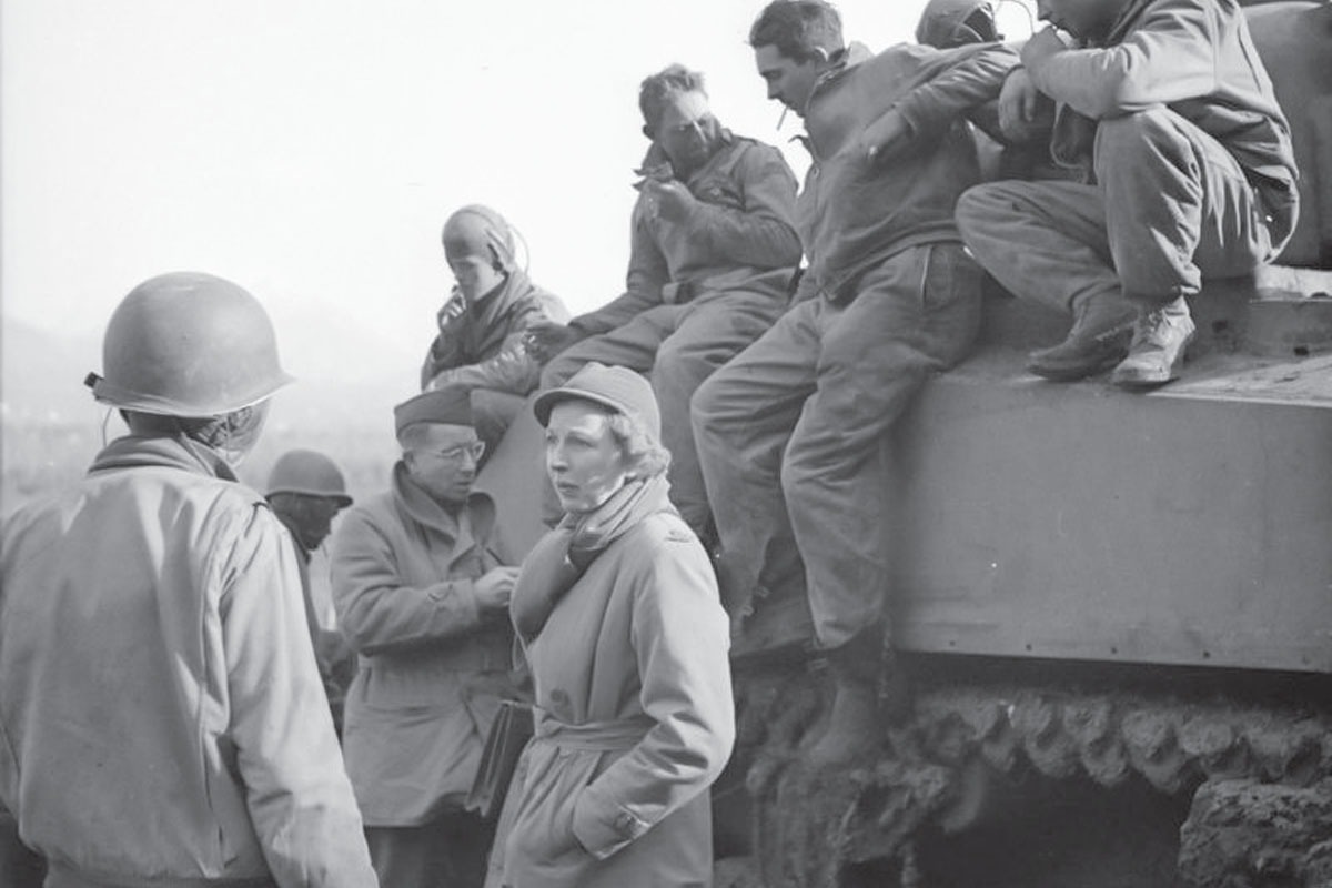 مارتا گلهورن روزنامه‌نگار و نویسنده، آثارش درباره جنگ جهانی دوم محل رجوع بسیاری است.