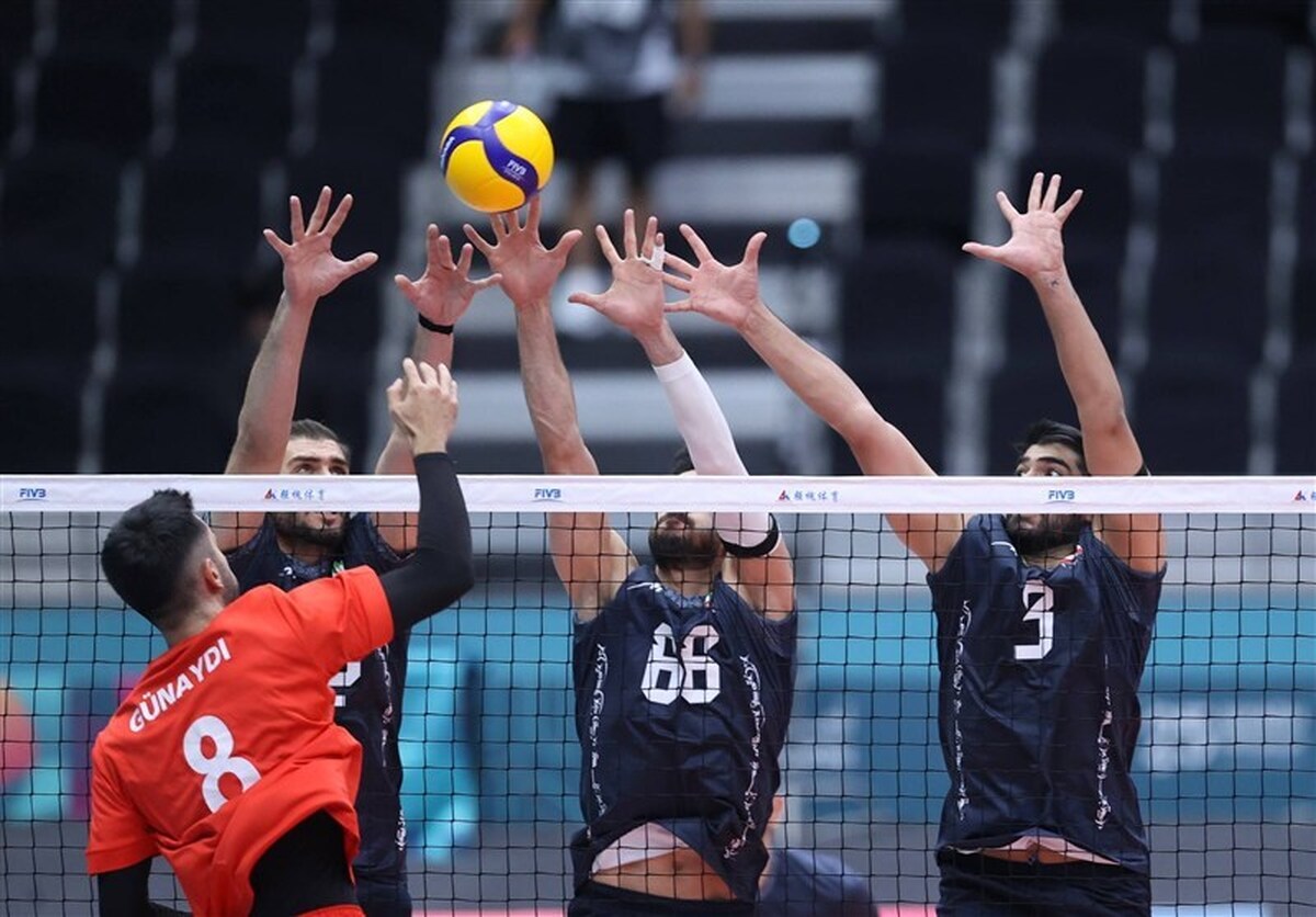 تیم ملی والیبال ایران در سومین مسابقه خود از بازی‌های همبشتگی کشور‌های اسلامی مقابل ترکیه به پیروزی رسید.