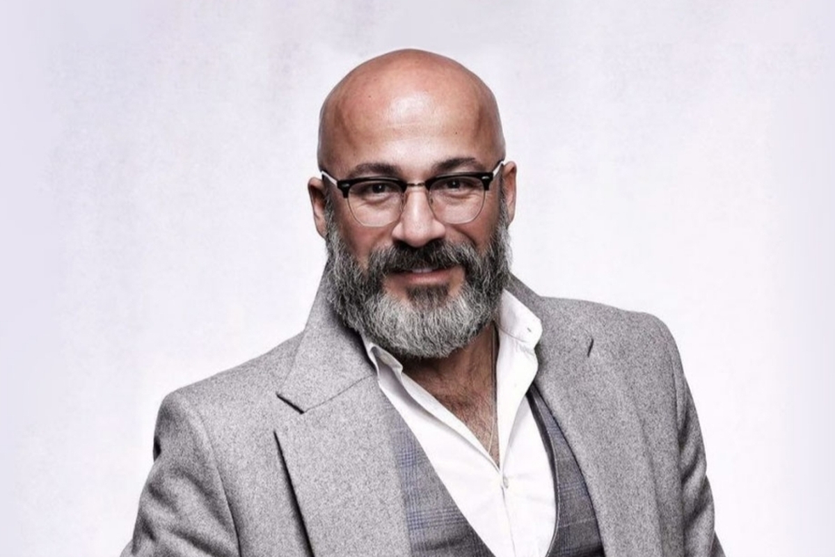 امیر آقایی با انتخاب‌های جسورانه، نه‌تنها نقش‌هایی متفاوت را پذیرفته بلکه توانایی خود در اجرای آن‌ها را نیز به نمایش گذاشته است.