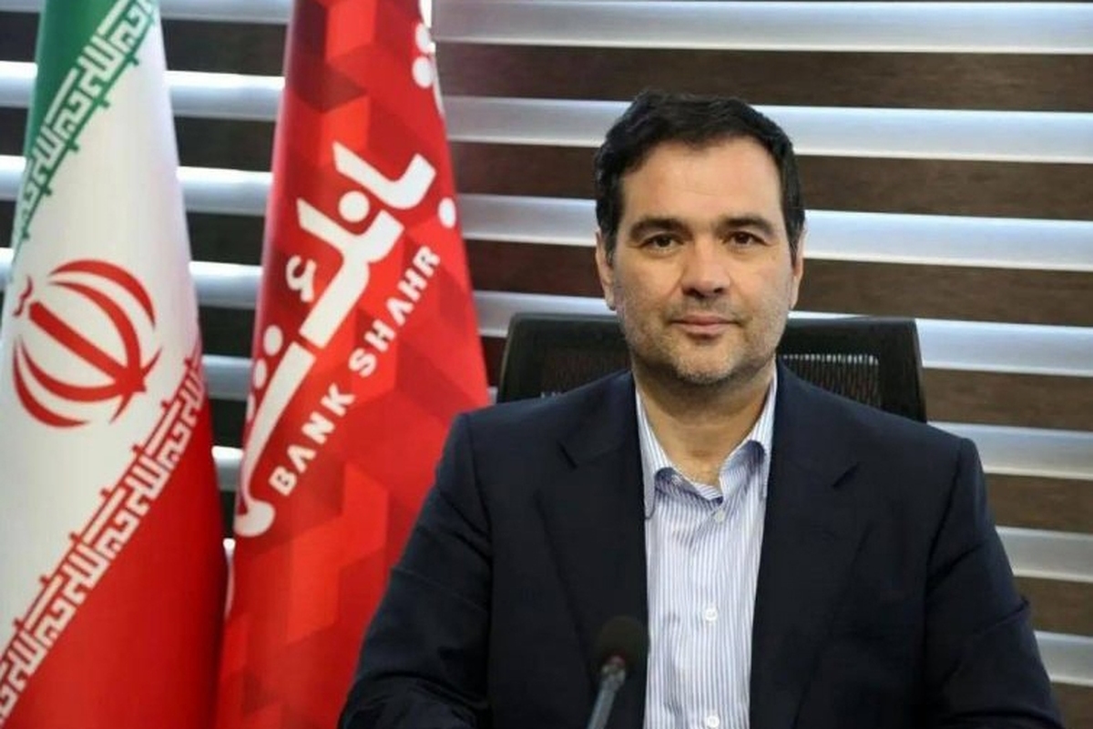 رئیس جدید هیئت‌مدیره باشگاه پرسپولیس از بانک‌شهر آمد.