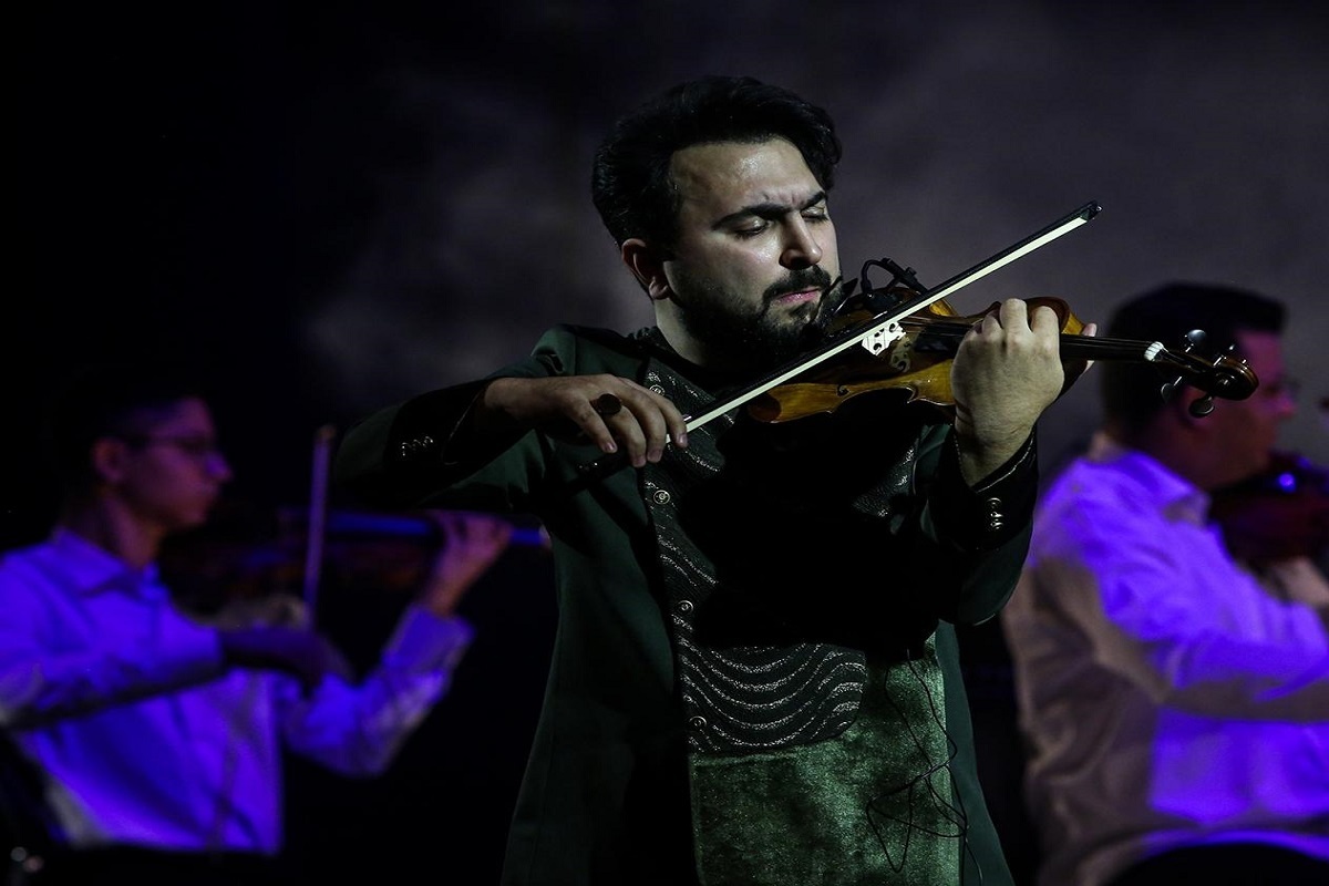 اجرای ارکستر «آوای خلیج فارس» در تالار وحدت