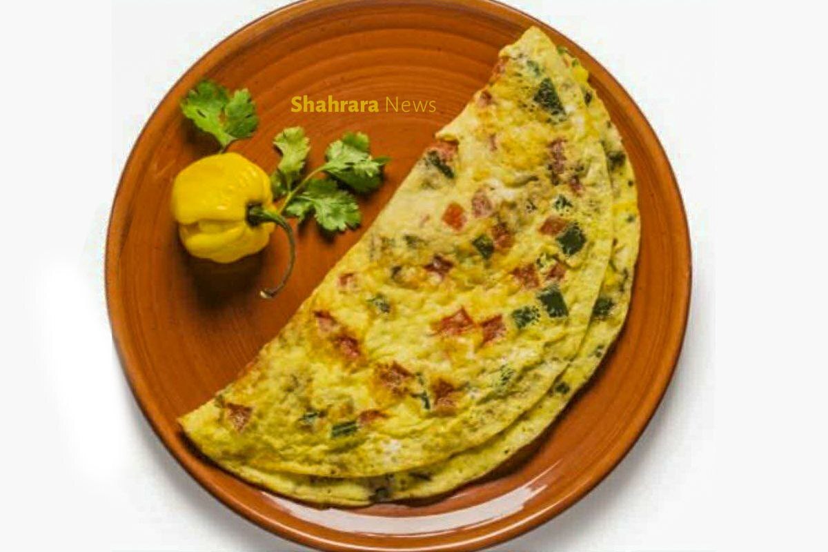 آن روز هلیا و مادرش قرار بود با کمک هم املت درست کنند. البته این املت با املت‌های دیگر که با گوجه‌فرنگی درست می‌شود فرق داشت.