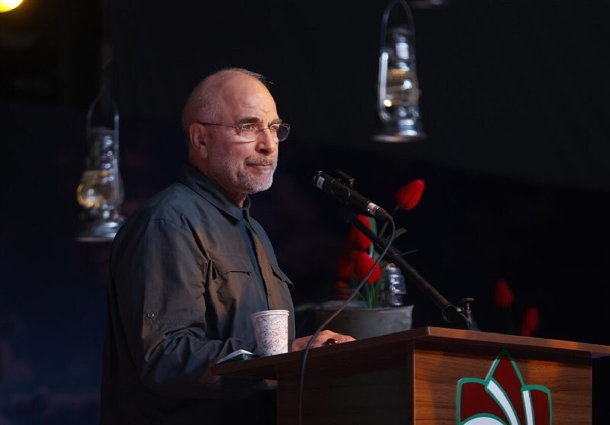 رئیس مجلس با بیان اینکه مردم باید ببینند گزارش‌های نظارتی و کارشناسی از نحوه و میزان اجرای برنامه هفتم پیشرفت در صحن مجلس ارائه می‌شود، تاکید کرد: از طریق بررسی عملکرد یکساله دولت در اجرای برنامه هفتم، چالش‌های اجرای این برنامه نیز مشخص خواهد شد.