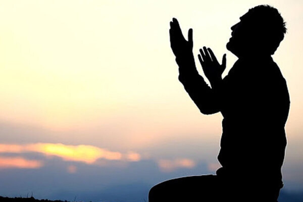 آیا قرآن و روایات، توسل به پیامبران را جایز می‌دانند؟