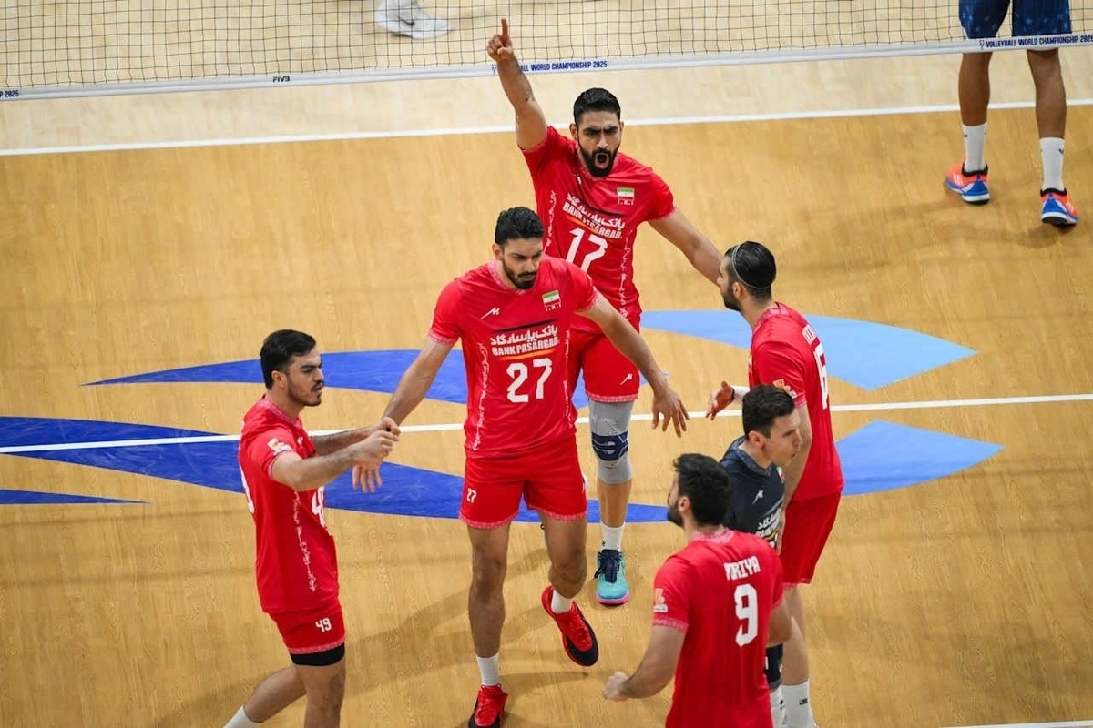 خبرهایی از تصمیم پیاتزا برای دعوت برخی بازیکنان باتجربه همچون امیر غفور و میلاد عبادی‌پور به تیم ملی والیبال به گوش می‌رسد.