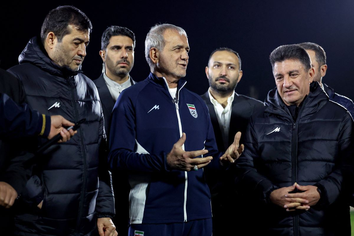 سخنگوی فدراسیون فوتبال به جزئیات حضور مسعود پزشکیان در تمرین تیم‌ ملی فوتبال ایران پرداخت.