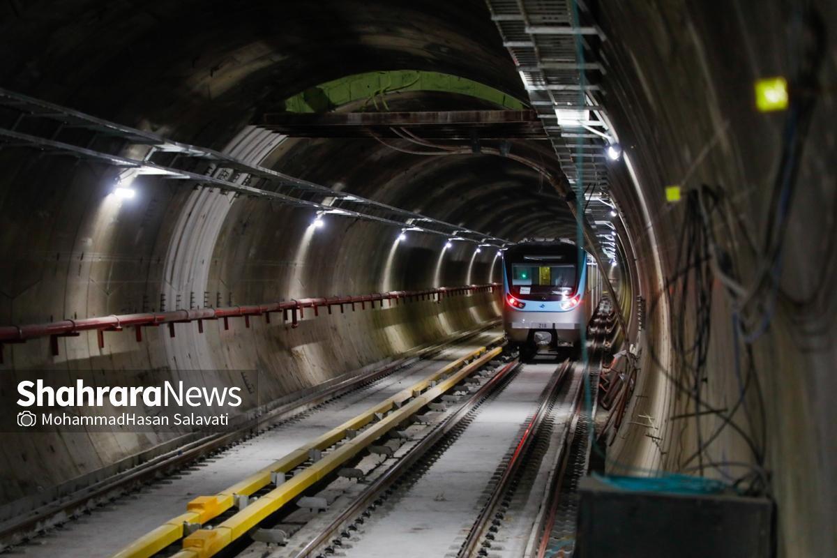 تفاهم‌نامه‌ای در جهت توسعه زیرساخت‌های حمل‌ونقل عمومی و تسریع در تکمیل خطوط متروی مشهد به ارزش ۵ هزار میلیارد تومان میان شهرداری مشهد و قرارگاه سازندگی خاتم‌الانبیاء(ص) به امضا رسید.