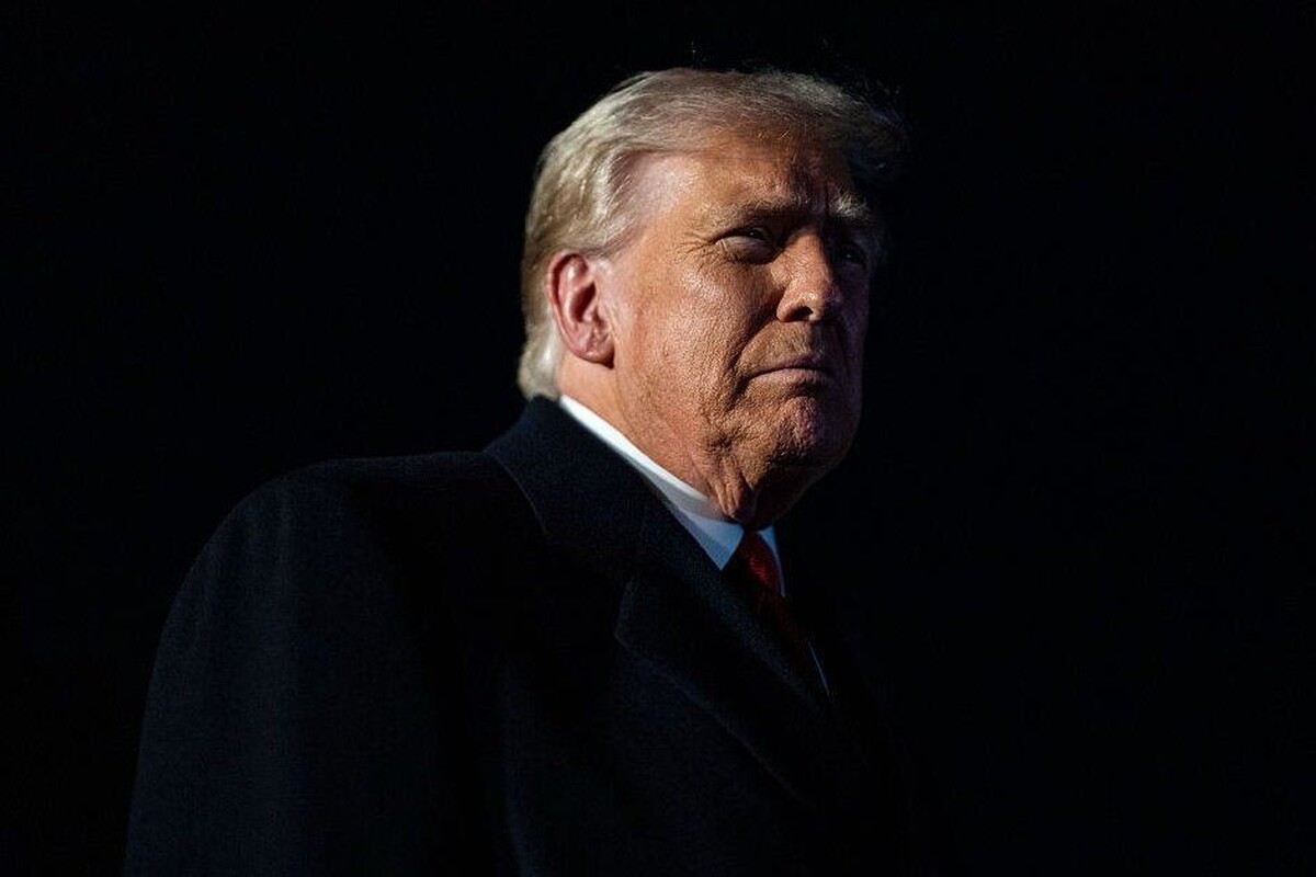 رئیس‌جمهوری آمریکا، بیش از ۷۰ نفر از متحدان سیاسی خود را که متهم به تلاش برای تغییر نتیجه انتخابات ریاست‌جمهوری ۲۰۲۰ شده بودند، عفو کرد.