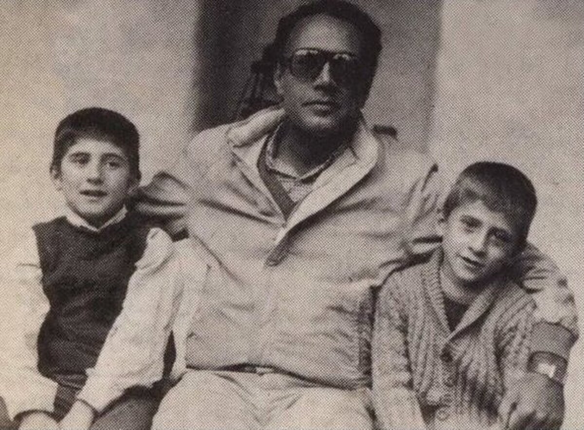 بازیگر خردسال فیلم خانه دوست کجاست به کارگردانی عباس کیارستمی در ۴۴ سالگی درگذشت.